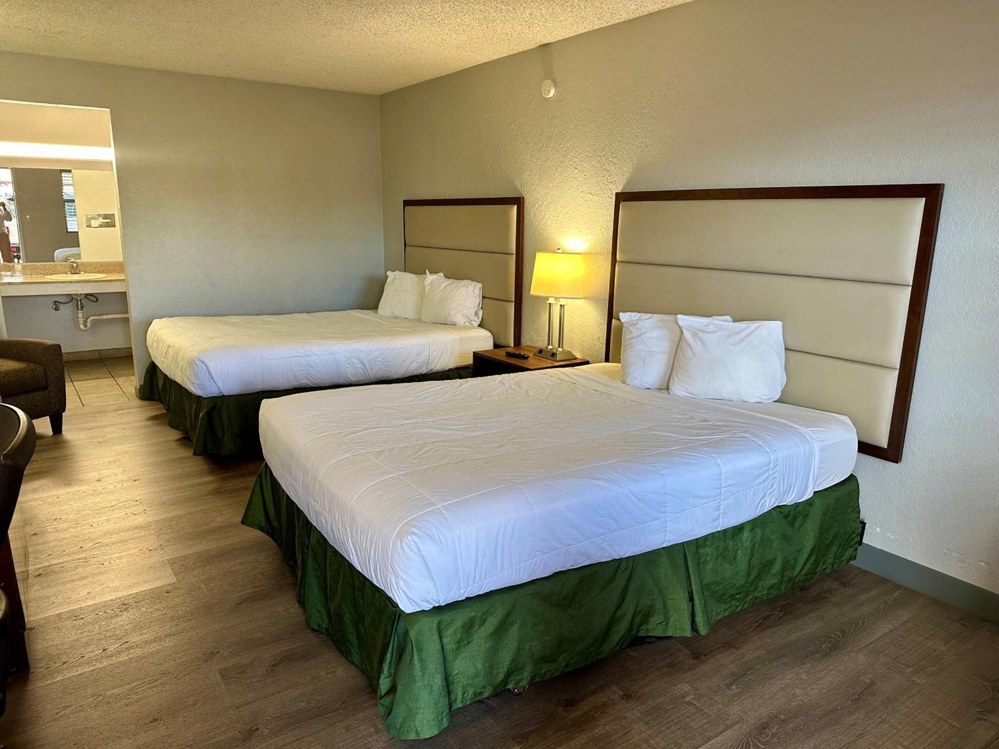 Silver Queen Inn Kingman Bagian luar foto